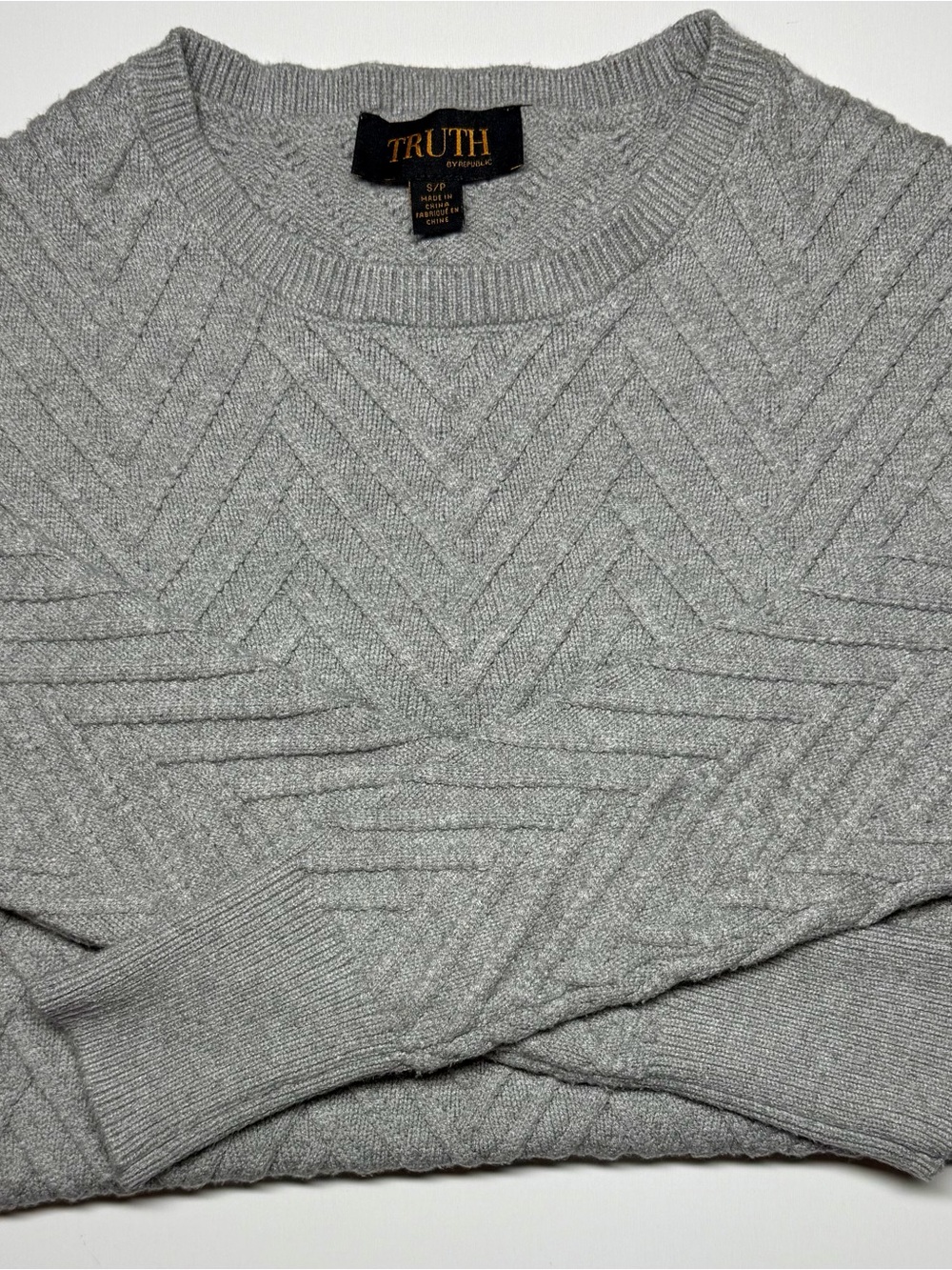 Truth By Republic Gray Plush Chevron Knit Sweater – Size Small – Cozy Pullover‎